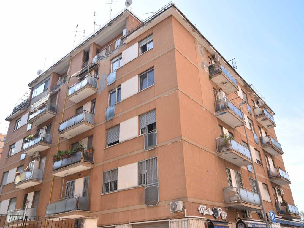 appartamento in vendita a Roma in zona Monte Sacro/Talenti