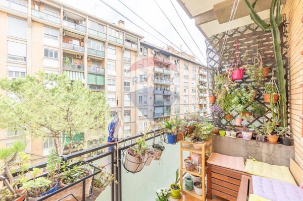 appartamento in vendita a Roma in zona Ostiense