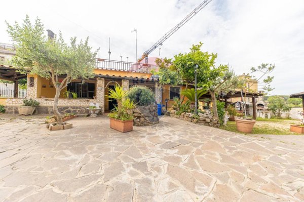 casa indipendente in vendita a Roma in zona Alessandrino
