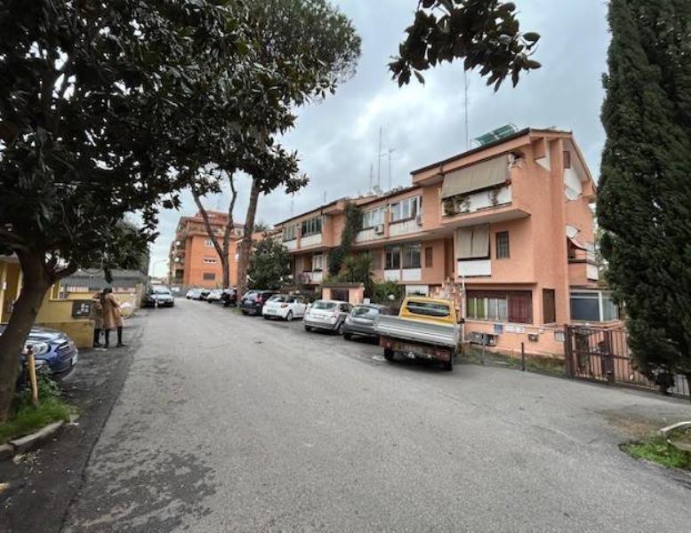 mansarda in vendita a Roma in zona Tomba di Nerone