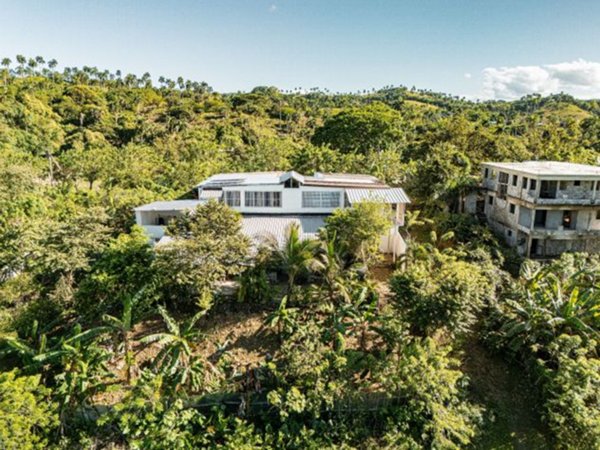 villa in vendita a Roma in zona Axa