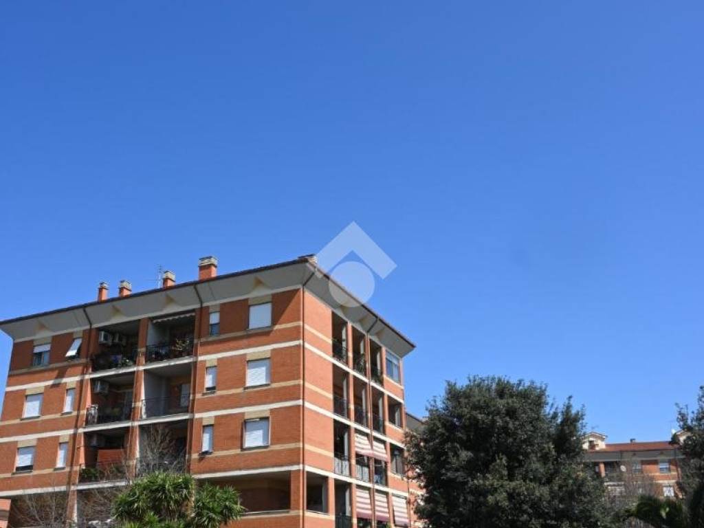 appartamento in vendita a Roma in zona Finocchio