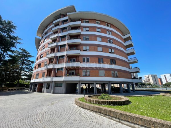 appartamento in vendita a Roma in zona Giuliano Dalmata