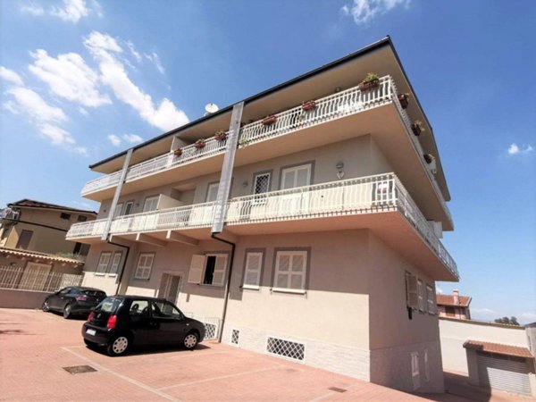 appartamento in vendita a Roma in zona Tor Vergata/Torrenova