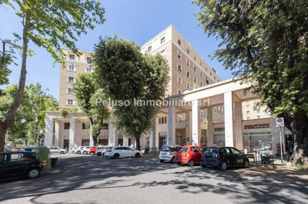 appartamento in vendita a Roma in zona Ardeatino