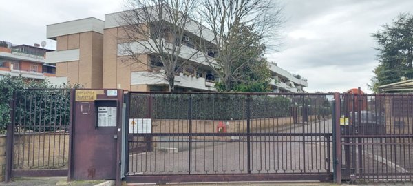 appartamento in vendita a Roma in zona Giuliano Dalmata