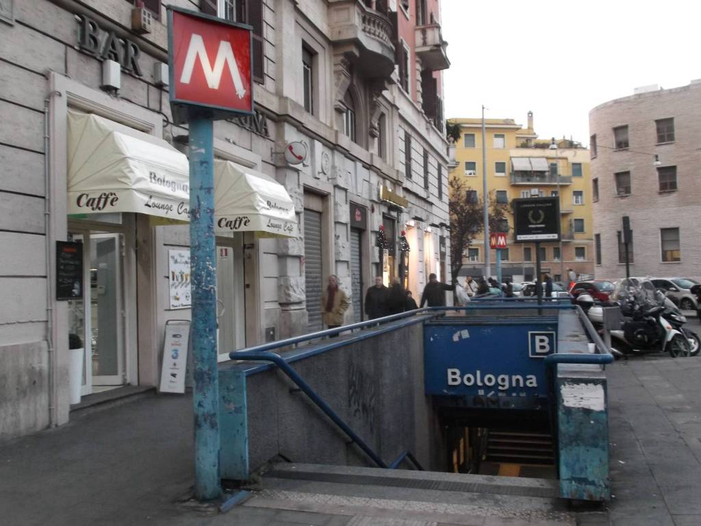 negozio in vendita a Roma in zona Nomentano