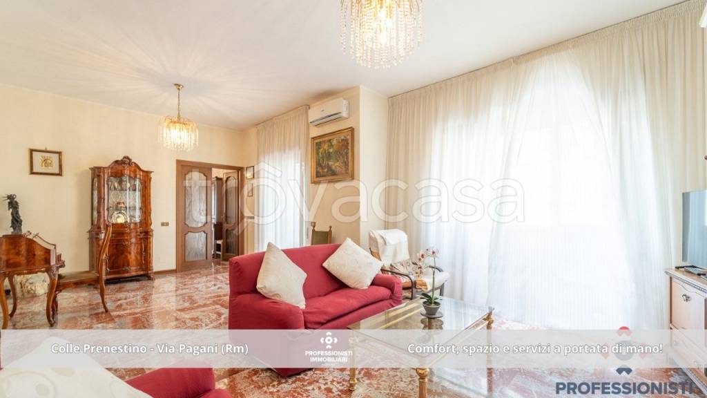 appartamento in vendita a Roma in zona Colle Prenestino