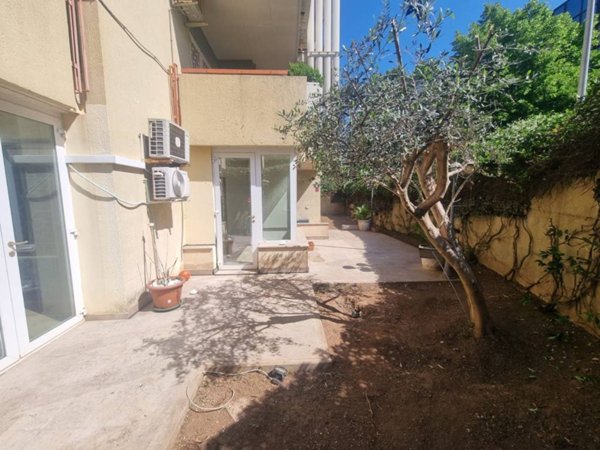 appartamento in vendita a Roma in zona Giuliano Dalmata
