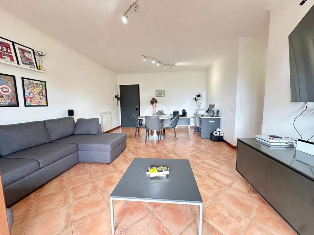 appartamento in vendita a Roma in zona Ponte di Nona