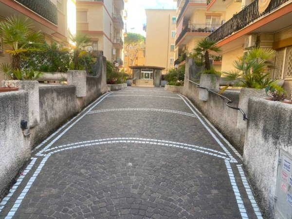 appartamento in vendita a Roma in zona Ostia