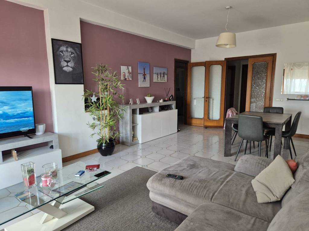 appartamento in vendita a Roma in zona Casalotti
