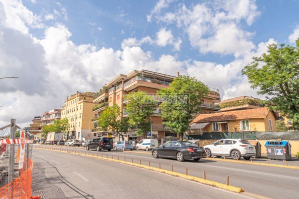 appartamento in vendita a Roma in zona Portuense