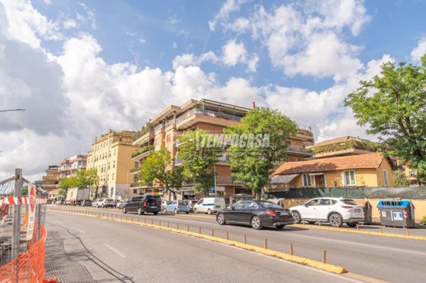 appartamento in vendita a Roma in zona Portuense