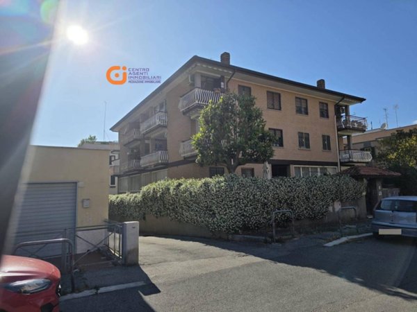 appartamento in vendita a Roma in zona Alessandrino