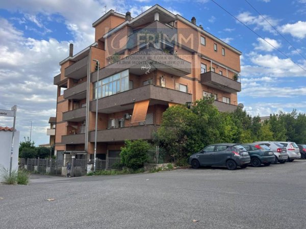 appartamento in vendita a Roma in zona Casalotti