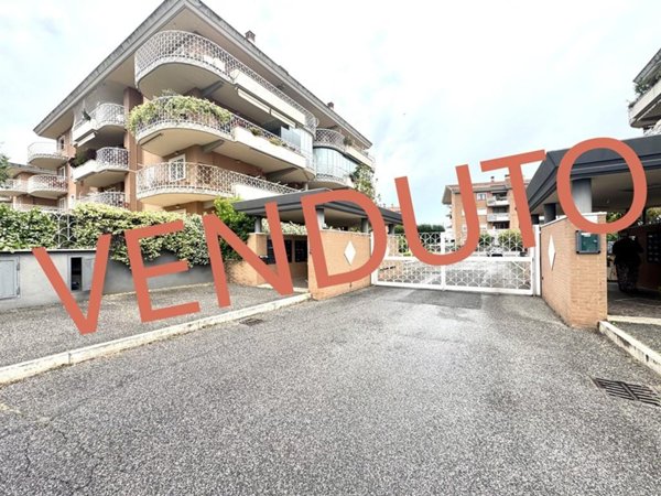 appartamento in vendita a Roma in zona EUR