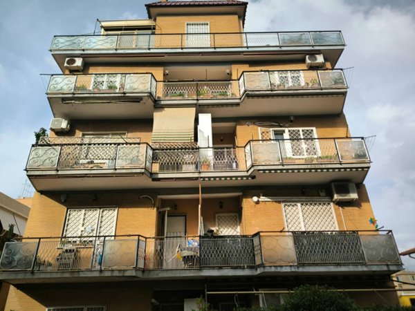 appartamento in vendita a Roma in zona Primavalle