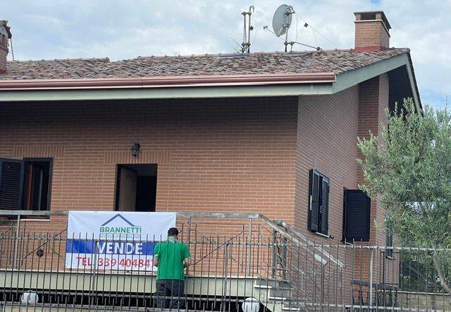 casa indipendente in vendita a Roma in zona Castelverde
