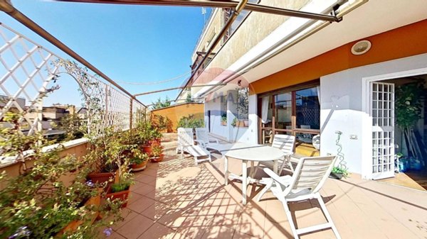 appartamento in vendita a Roma in zona Tor di Quinto