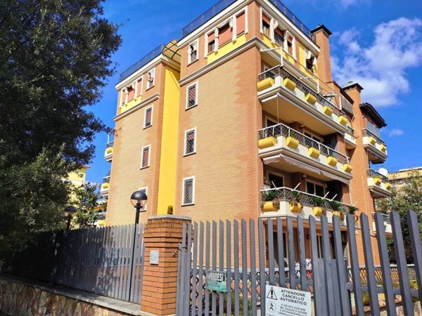 appartamento in vendita a Roma in zona Tor Vergata/Torrenova