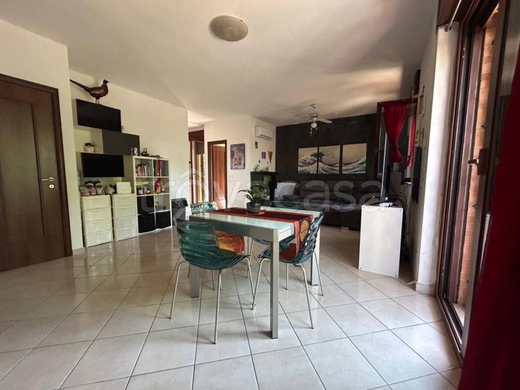 appartamento in vendita a Roma in zona Casalotti