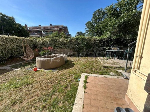 appartamento in vendita a Roma in zona Casalotti