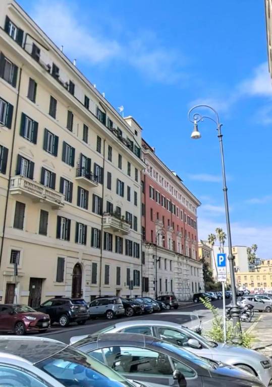 appartamento in vendita a Roma in zona Nomentano