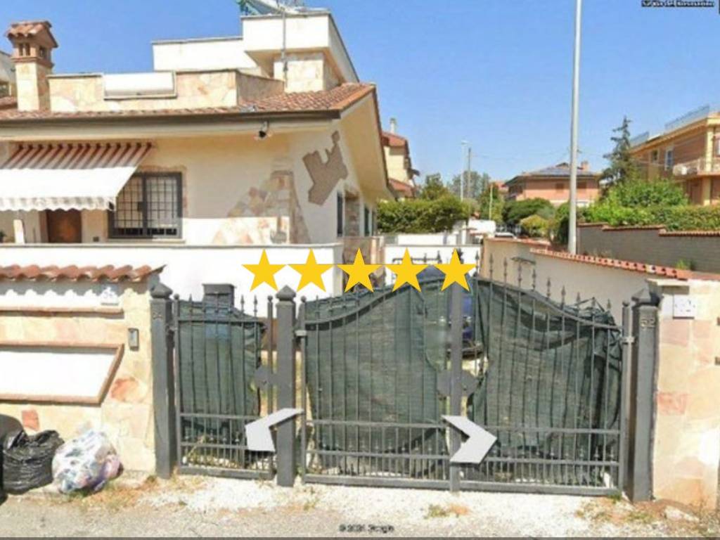 appartamento in vendita a Roma in zona Acilia