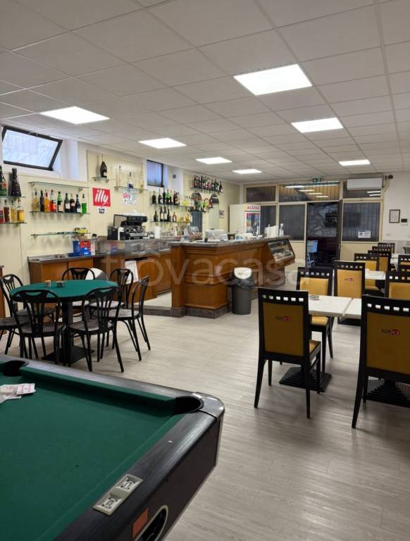 appartamento in vendita a Roma in zona Case Rosse