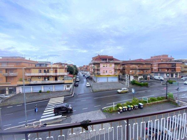 appartamento in vendita a Roma in zona Ponte Mammolo