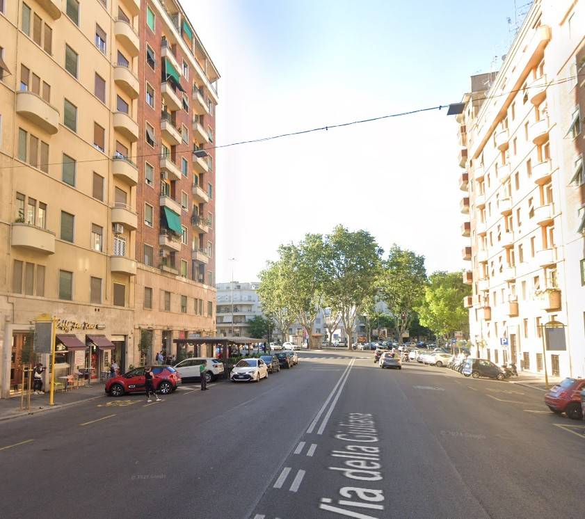 negozio in vendita a Roma in zona Della Vittoria