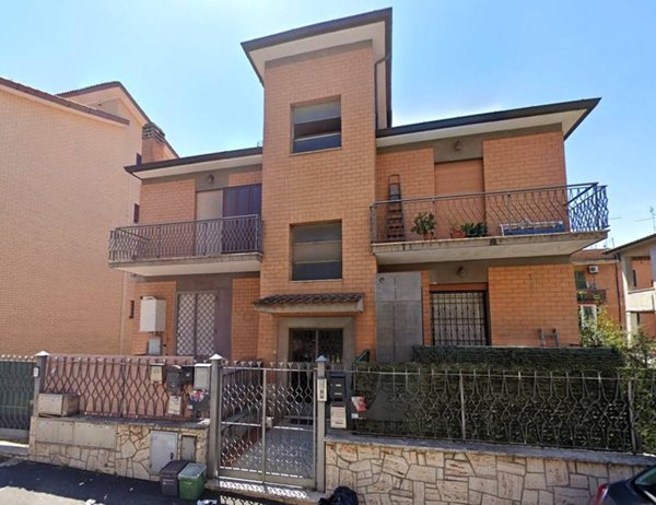 appartamento in vendita a Roma in zona Tor Bella Monaca