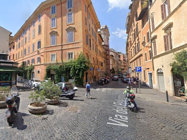 negozio in vendita a Roma in zona Centro Storico