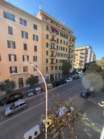 appartamento in vendita a Roma in zona Prenestino-Labicano