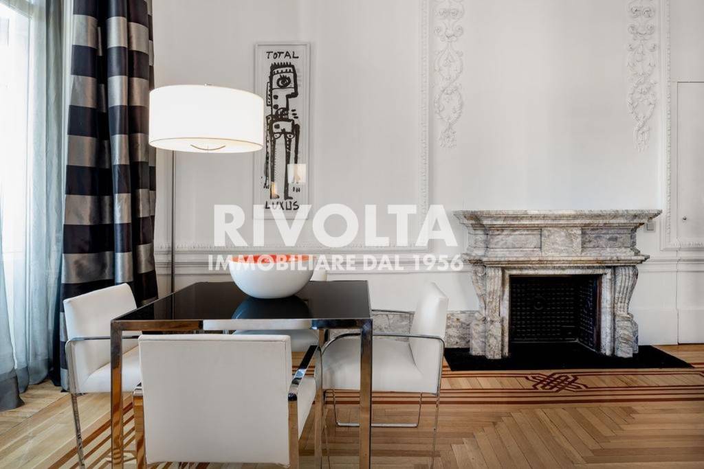 appartamento in vendita a Roma in zona Trevi-Colonna