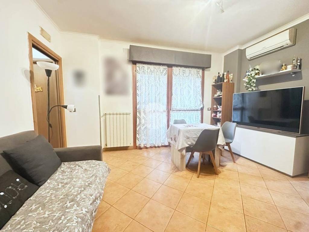 appartamento in vendita a Roma in zona Ponte di Nona