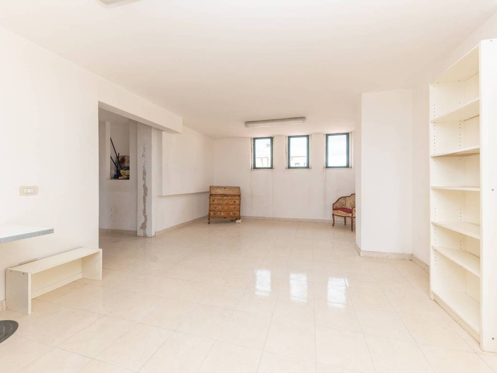 appartamento in vendita a Roma in zona Castelverde