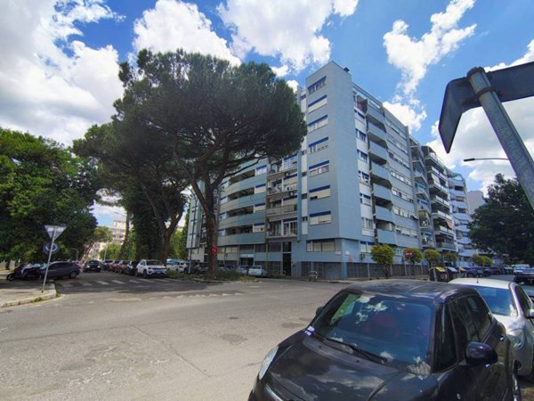 appartamento in vendita a Roma in zona Ardeatino