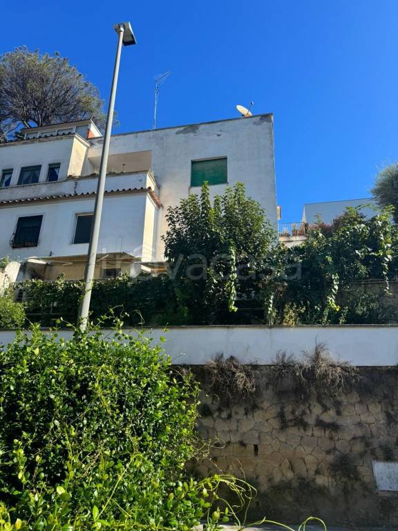 casa indipendente in vendita a Roma