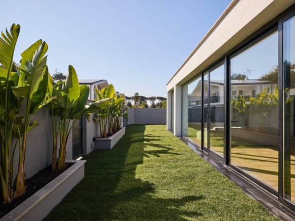 casa indipendente in vendita a Roma in zona Casal Palocco