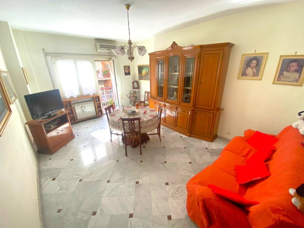 appartamento in vendita a Roma in zona Prenestino-Centocelle