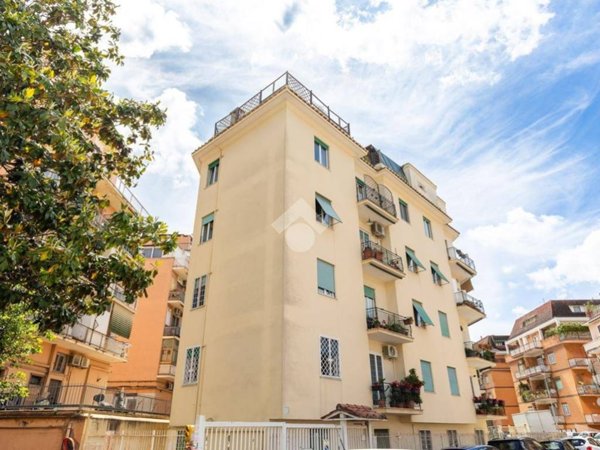 appartamento in vendita a Roma in zona Aurelio