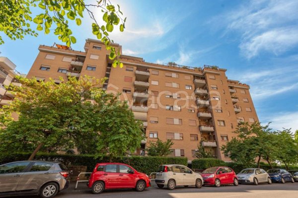appartamento in vendita a Roma in zona Cinecittà