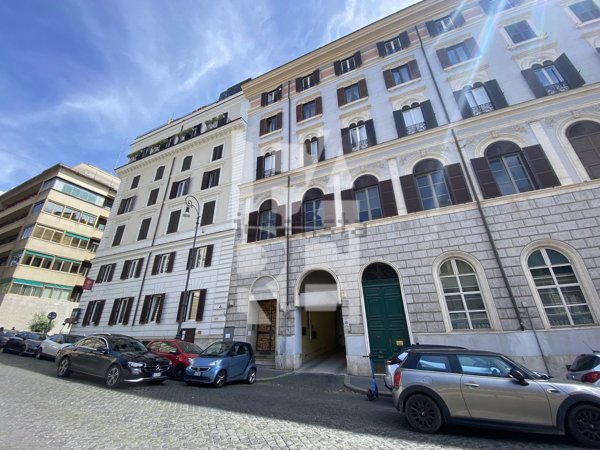 appartamento in vendita a Roma in zona Ludovisi/Sallustiano