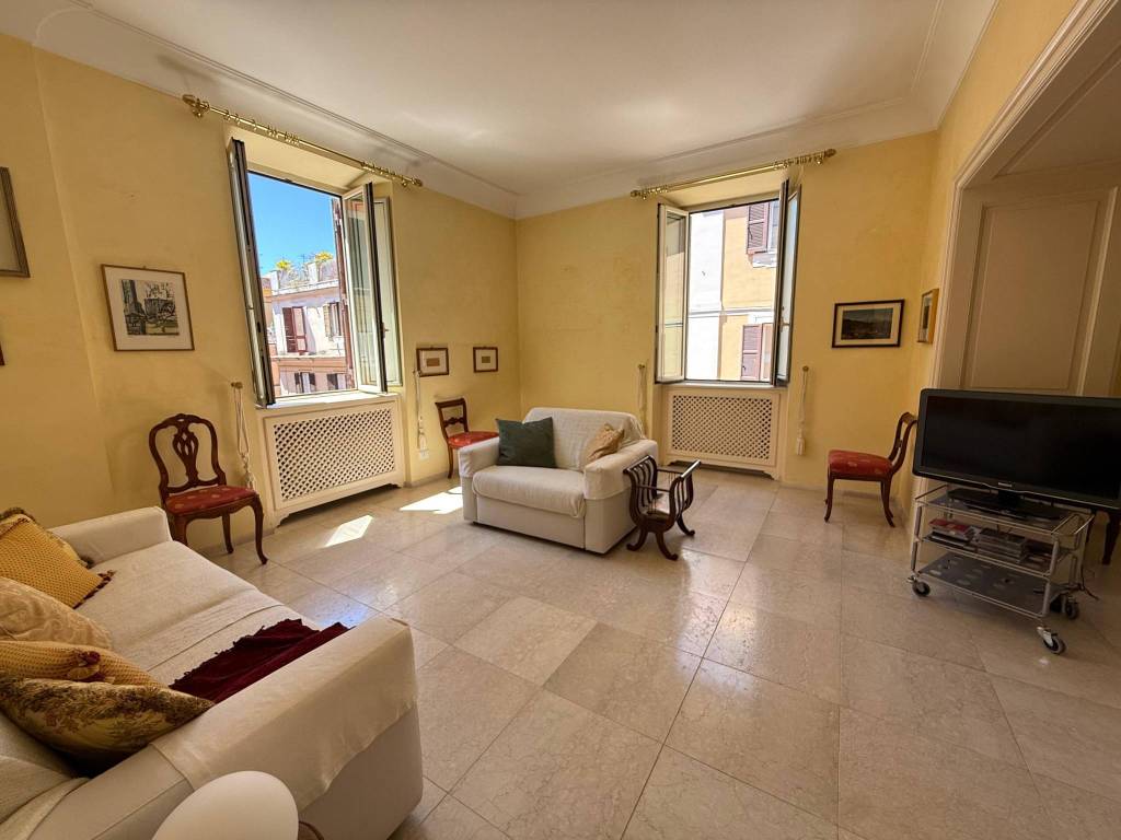 appartamento in vendita a Roma in zona Centro Storico