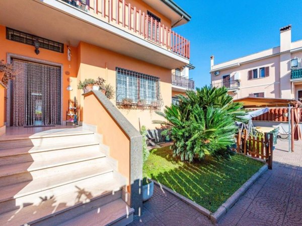 appartamento in vendita a Roma in zona Borghesiana