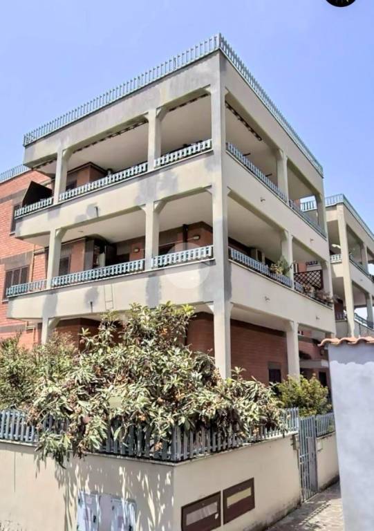 appartamento in vendita a Roma in zona Ponte di Nona