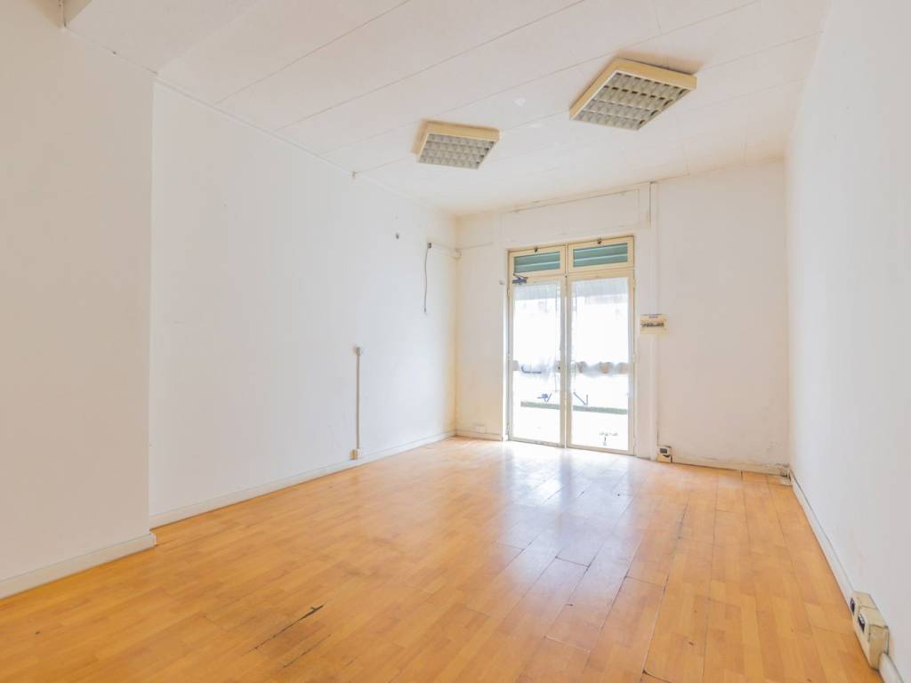 negozio in vendita a Roma in zona Prenestino-Centocelle