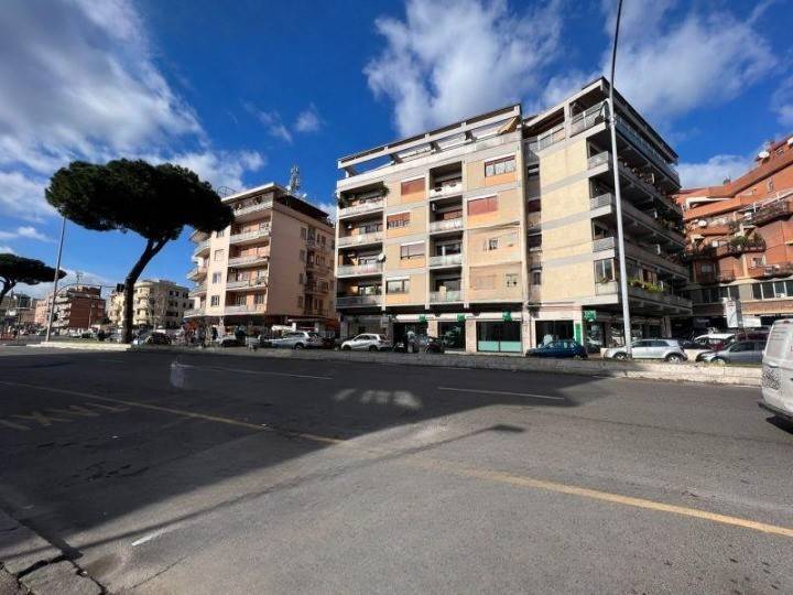 appartamento in vendita a Roma in zona Aurelio